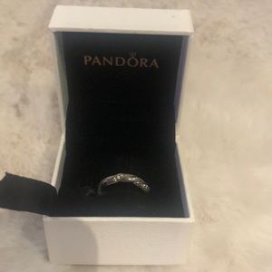 Pandora ring